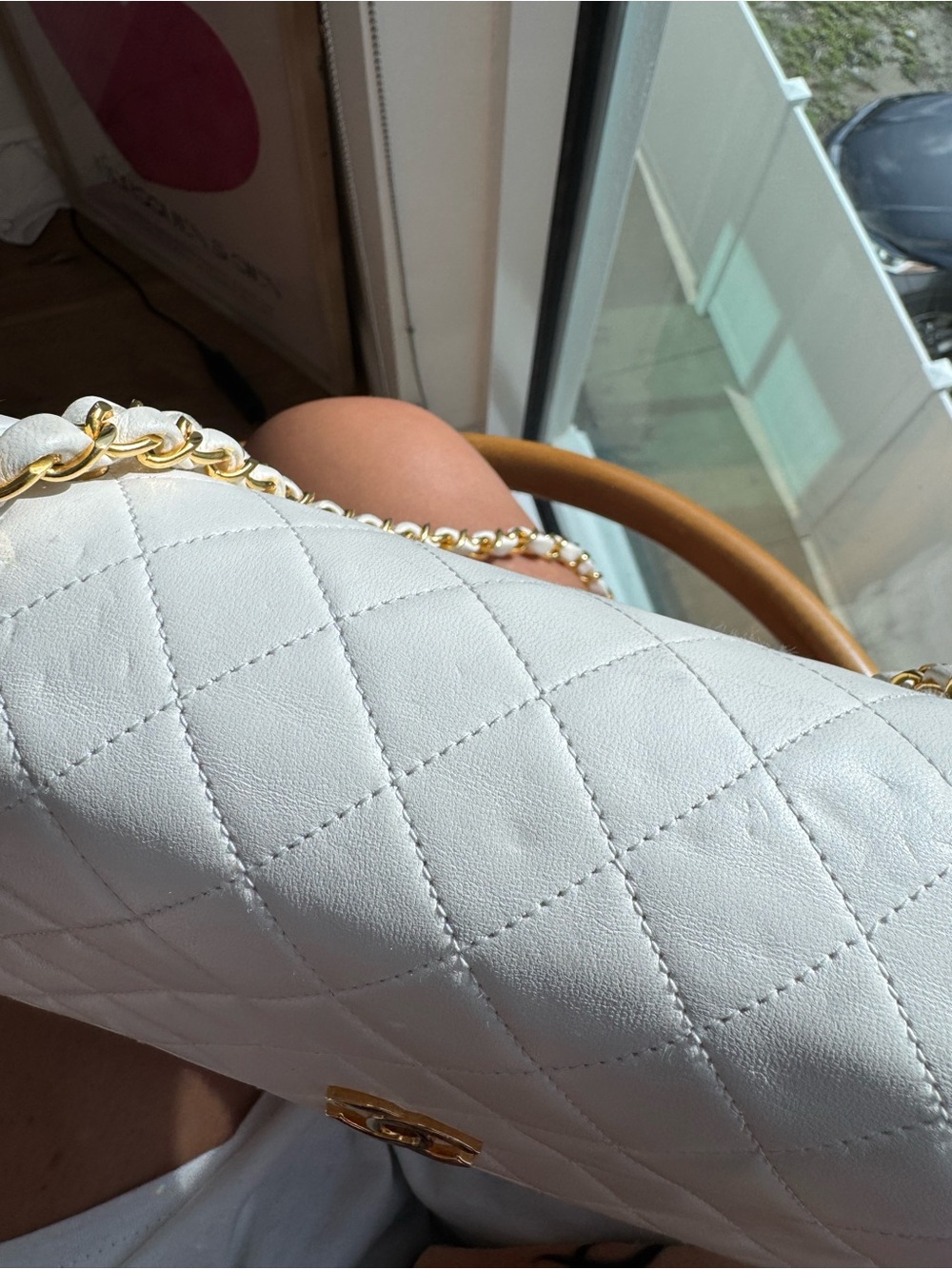 Chanel Vintage Classic Flap Bag | White Lambskin | 24K Gold Hardware, AUTHENTIC - Picture 7 of 17